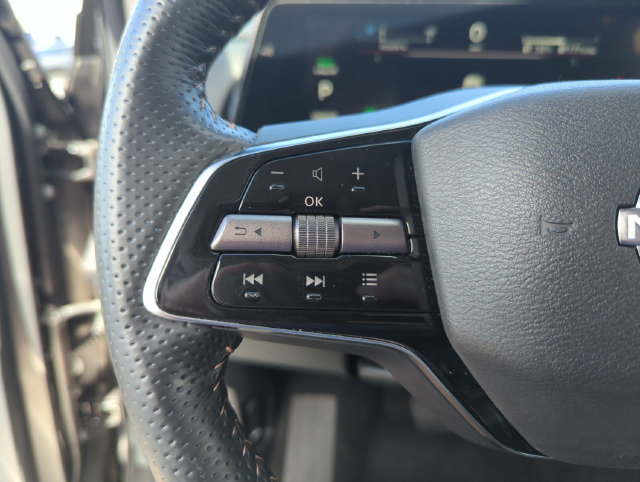 Certified 2024 Nissan Ariya FWD image 42