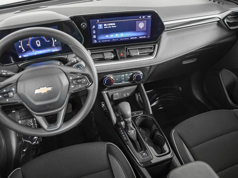 Used 2024 Chevrolet TrailBlazer LT FWD image 14