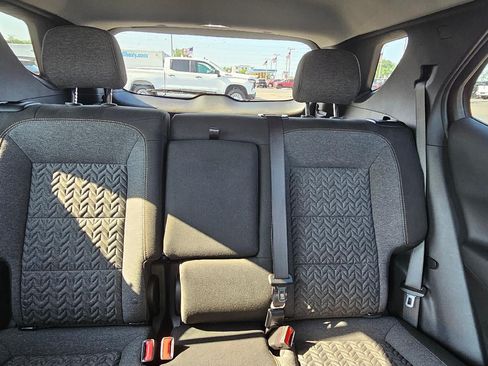 Used 2023 Chevrolet Equinox LT FWD image 11