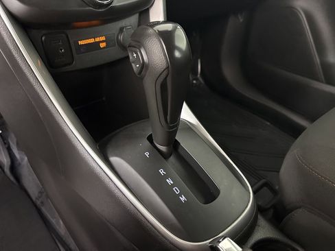 Used 2022 Chevrolet Trax LS w/ Tint and Cruise Package image 17