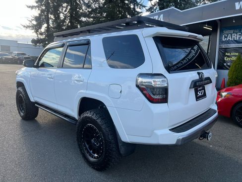 Used 2015 Toyota 4Runner Trail Premium image 3