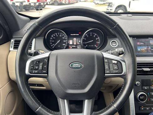 Used 2016 Land Rover Discovery Sport HSE image 31
