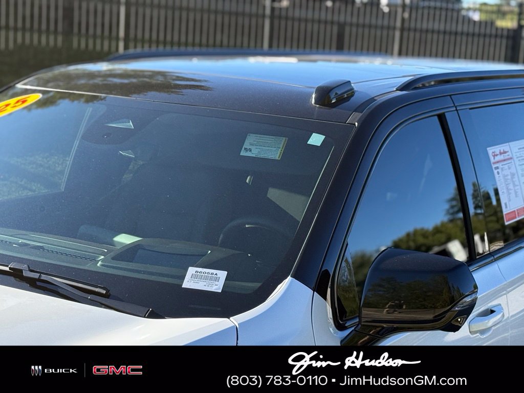 Used 2025 Chevrolet Suburban Z71 w/ Z71 Off-Road Package AWD/4WD image 13