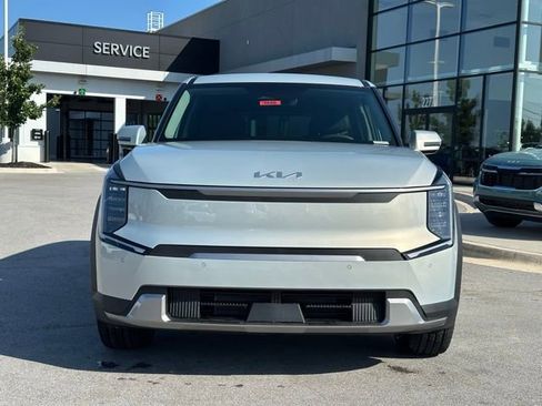 New 2026 Kia EV9 Light image 2
