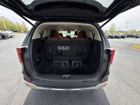 Used 2026 Kia Carnival SX FWD image 26