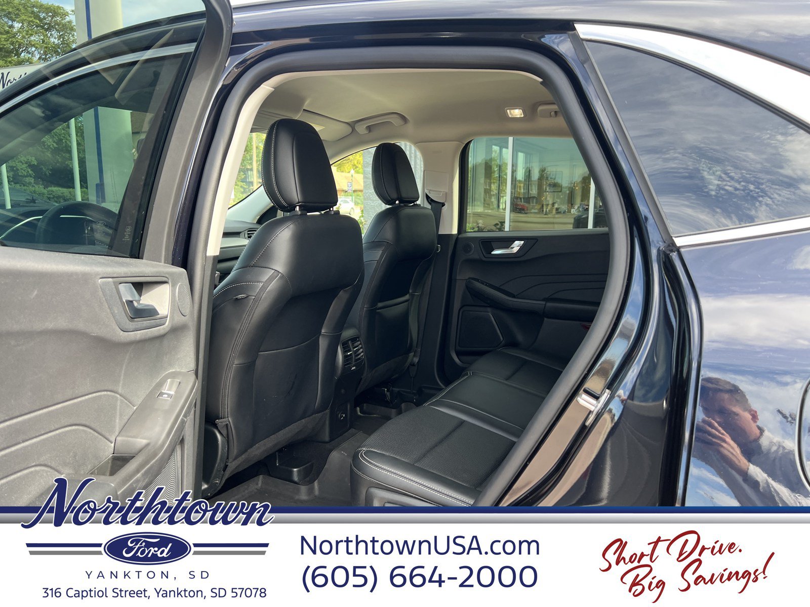 Used 2021 Ford Escape Titanium w/ Class II Trailer Tow Package AWD/4WD image 35