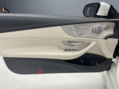 Used 2021 Mercedes-Benz E 450 4MATIC Cabriolet image 22