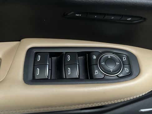 Used 2022 Cadillac XT5 Sportv w/ Platinum Package AWD/4WD image 22