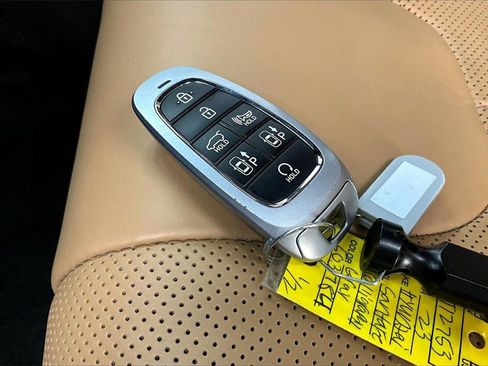 Used 2023 Hyundai Santa Fe Calligraphy image 11