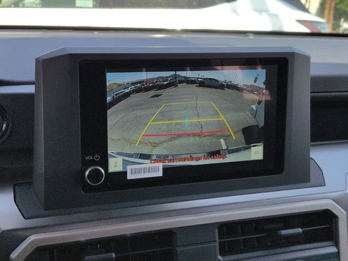 Used 2025 Toyota Tacoma SR5 AWD/4WD image 24