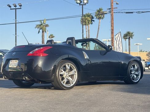 Used 2012 Nissan 370Z Touring w/ Sport Pkg image 12