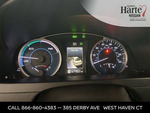 Used 2017 Toyota Camry LE image 54