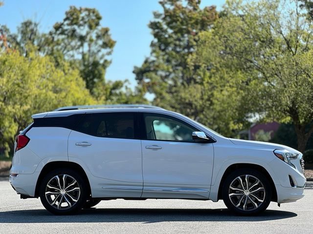 Used 2018 GMC Terrain Denali w/ Driver Alert Package II FWD image 4