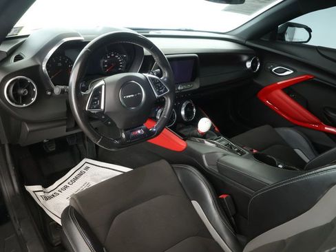 Used 2018 Chevrolet Camaro SS w/ LPO, Ground Effects Package image 9