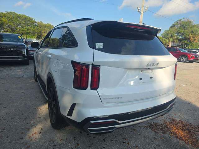 Used 2023 Kia Sorento SX FWD image 3