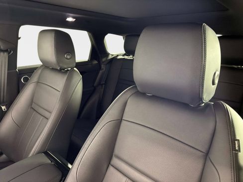 Used 2026 Land Rover Range Rover Evoque S image 38