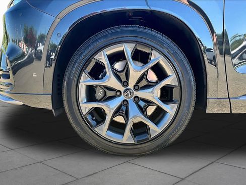 Used 2025 Lexus TX 500h AWD w/ Technology Package image 10
