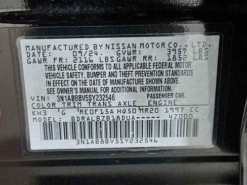 Used 2025 Nissan Sentra S FWD image 30