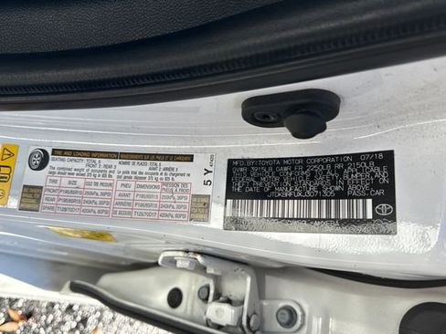 Used 2018 Toyota Prius Two image 23
