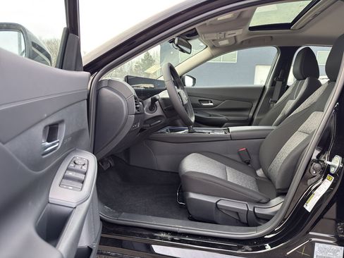 New 2026 Nissan Sentra SV w/ SV Convenience Package image 10