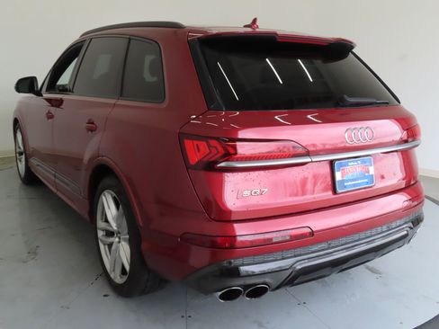 Used 2020 Audi SQ7 Premium Plus w/ SQ7 Black Optic Package image 8