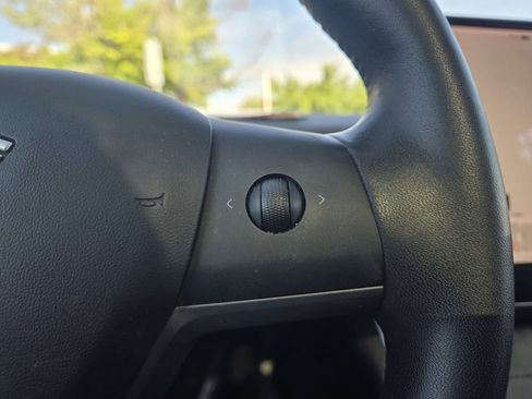 Used 2020 Tesla Model Y Long Range AWD/4WD image 19