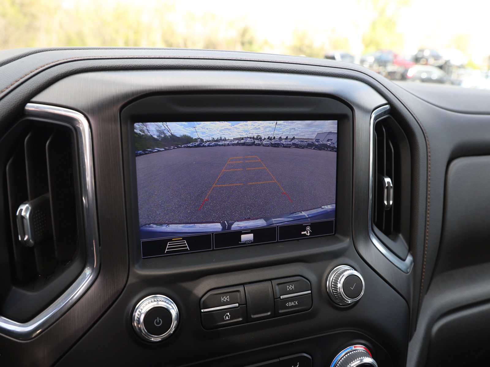 Used 2020 GMC Sierra 1500 AT4 w/ AT4 Premium Package AWD/4WD image 21