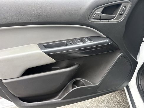 Used 2022 Chevrolet Colorado W/T w/ WT Convenience Package image 18