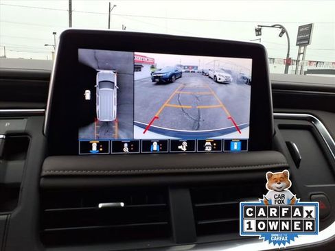 Used 2021 GMC Yukon XL SLT w/ SLT Premium Package image 18