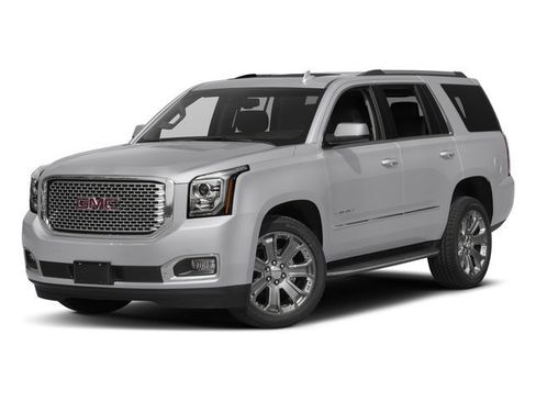 Used 2017 GMC Yukon Denali w/ Open Road Package AWD/4WD image 4