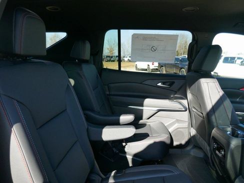 New 2026 Chevrolet Traverse Z71 image 10