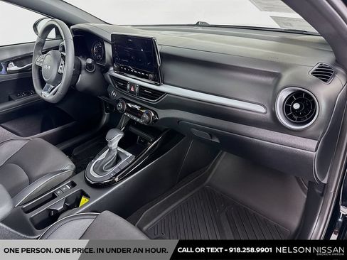 Used 2024 Kia Forte GT-Line w/ GT-Line Premium Package FWD image 29