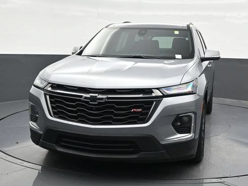 Used 2023 Chevrolet Traverse RS FWD image 9