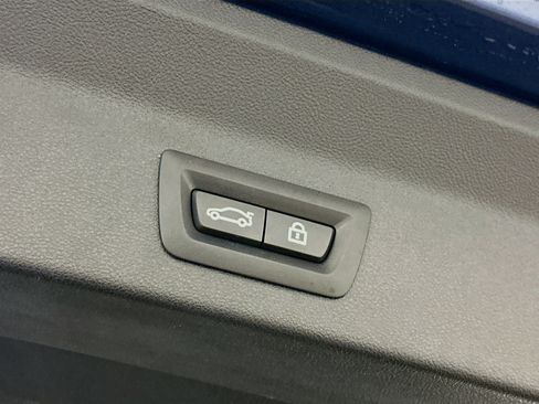 Used 2021 BMW X3 xDrive30e w/ Executive Package image 32