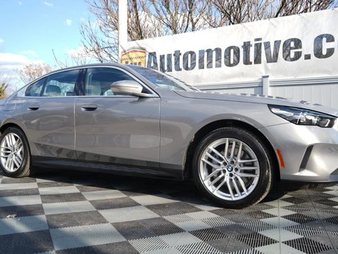 Used 2024 BMW 530i xDrive w/ Convenience Package image 3