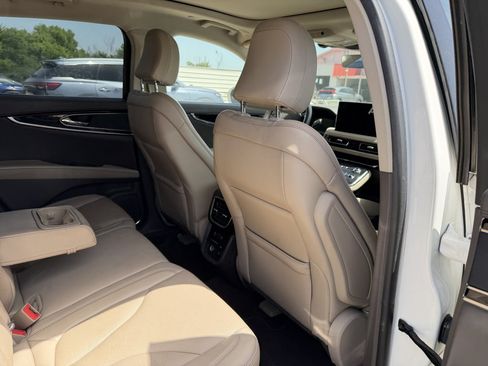 Used 2023 Lincoln Nautilus Reserve AWD/4WD image 23