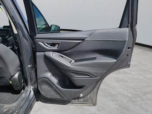 Used 2022 Subaru Forester Premium image 28