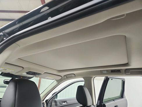 Used 2024 Nissan Pathfinder Platinum w/ Lighting Package (N93) image 22