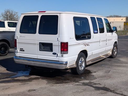 Used 2004 Ford E-150 and Econoline 150 image 2