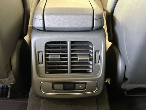 Used 2023 Audi e-tron GT Premium Plus image 23