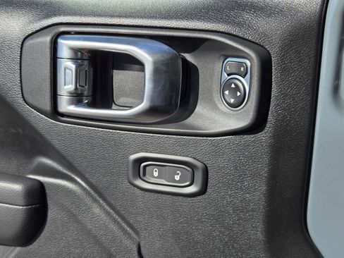 New 2026 Jeep Gladiator Sport image 23