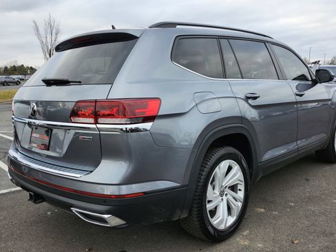 Used 2021 Volkswagen Atlas SE w/ Panoramic Sunroof Package image 18