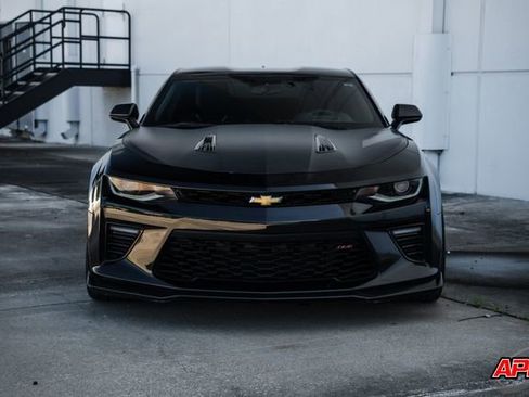 Used 2018 Chevrolet Camaro SS image 15