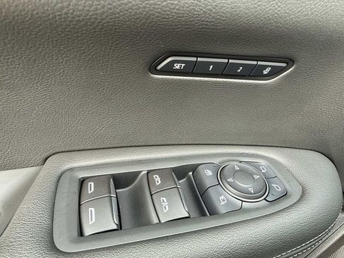 Certified 2023 Cadillac XT6 Luxury FWD image 19