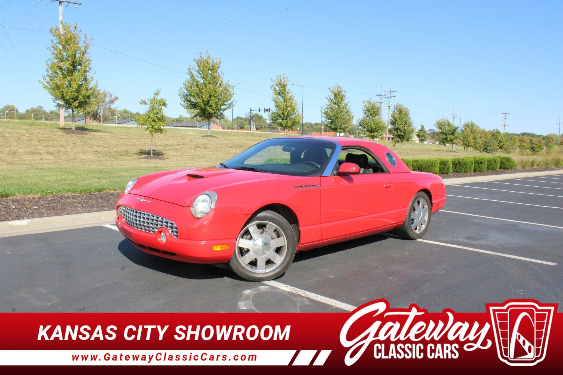 Used 2002 Ford Thunderbird RWD image 1