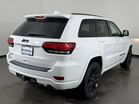 Used 2020 Jeep Grand Cherokee Altitude image 8
