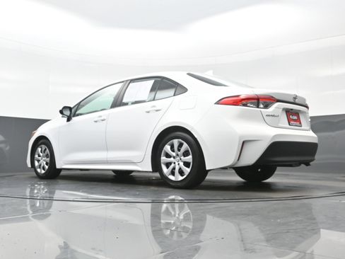 Used 2024 Toyota Corolla LE FWD image 28