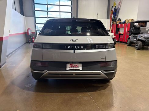 Used 2024 Hyundai Ioniq 5 SE AWD/4WD image 5
