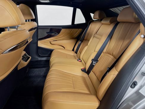 Used 2024 Lexus LS 500 w/ Interior Upgrade Package image 31