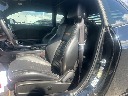 Used 2015 Dodge Challenger R/T Plus image 5